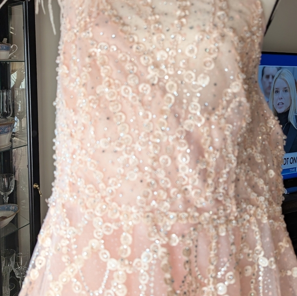 Mac Duggal Long, One-Shoulder Embellished Gown Size 20, NWT - Picture 5 of 9